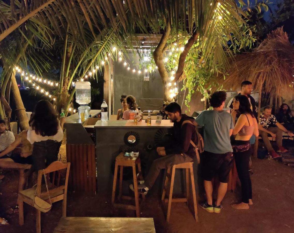 Wonderland Hostel Anjuna Extérieur photo