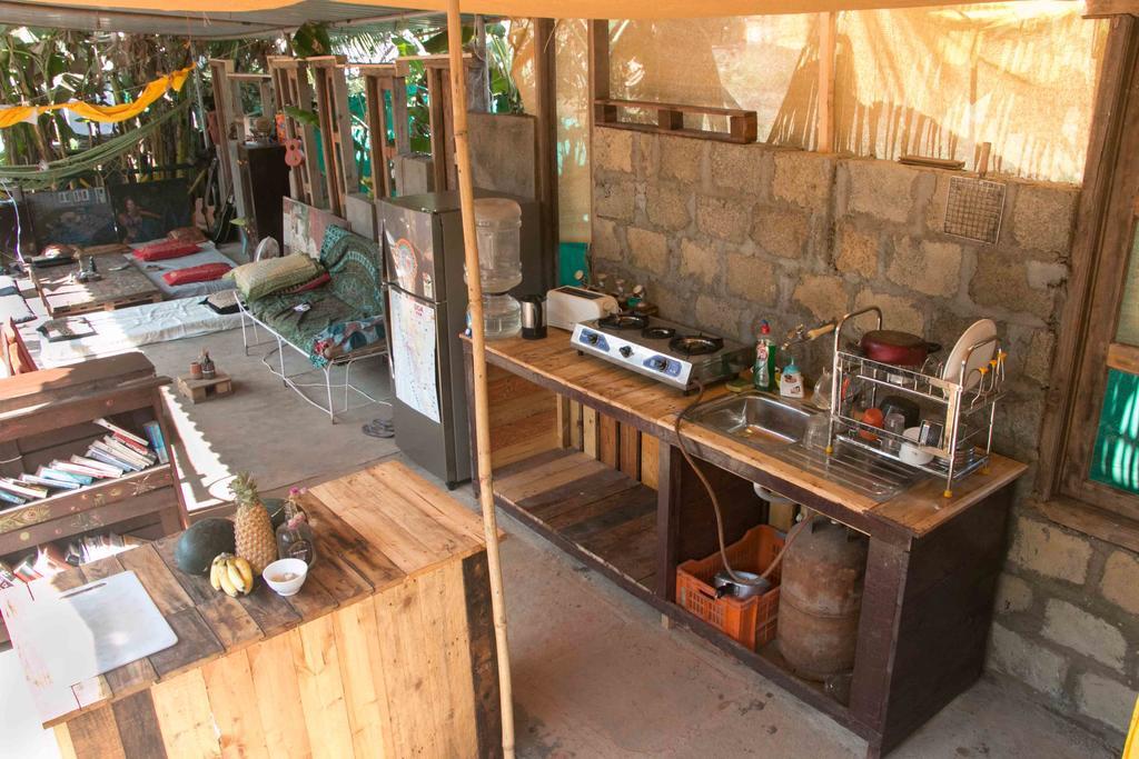 Wonderland Hostel Anjuna Extérieur photo