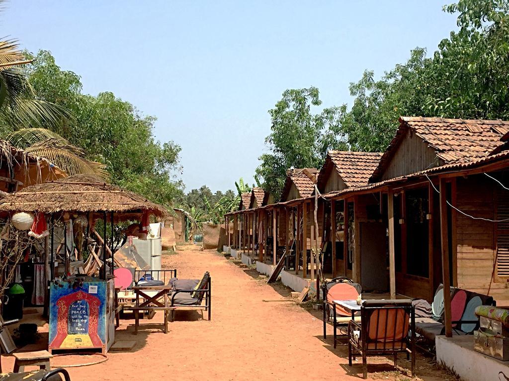 Wonderland Hostel Anjuna Extérieur photo