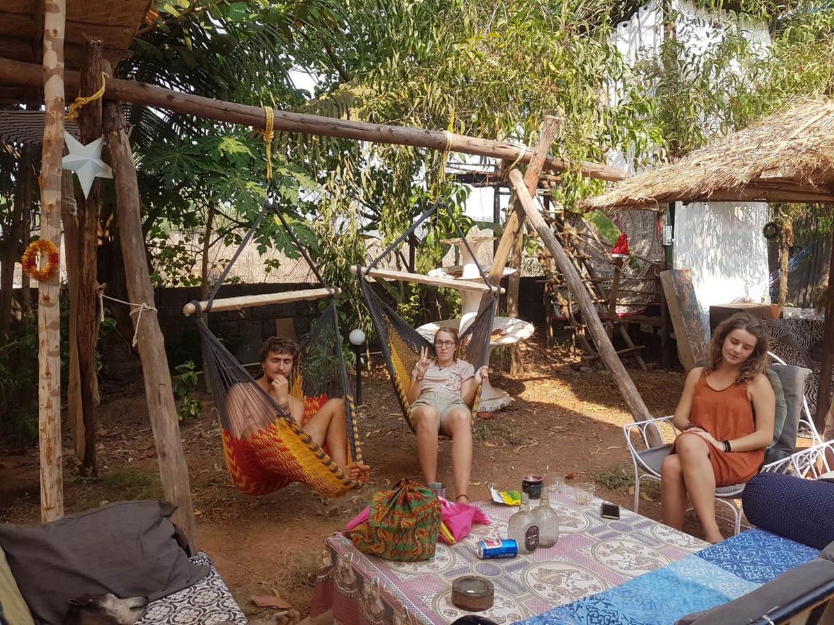 Wonderland Hostel Anjuna Extérieur photo