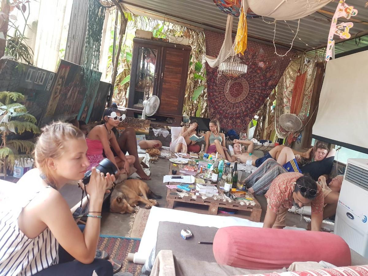 Wonderland Hostel Anjuna Extérieur photo